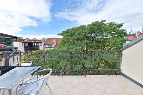 Legerova 33 Apartments Прага Екстер'єр фото